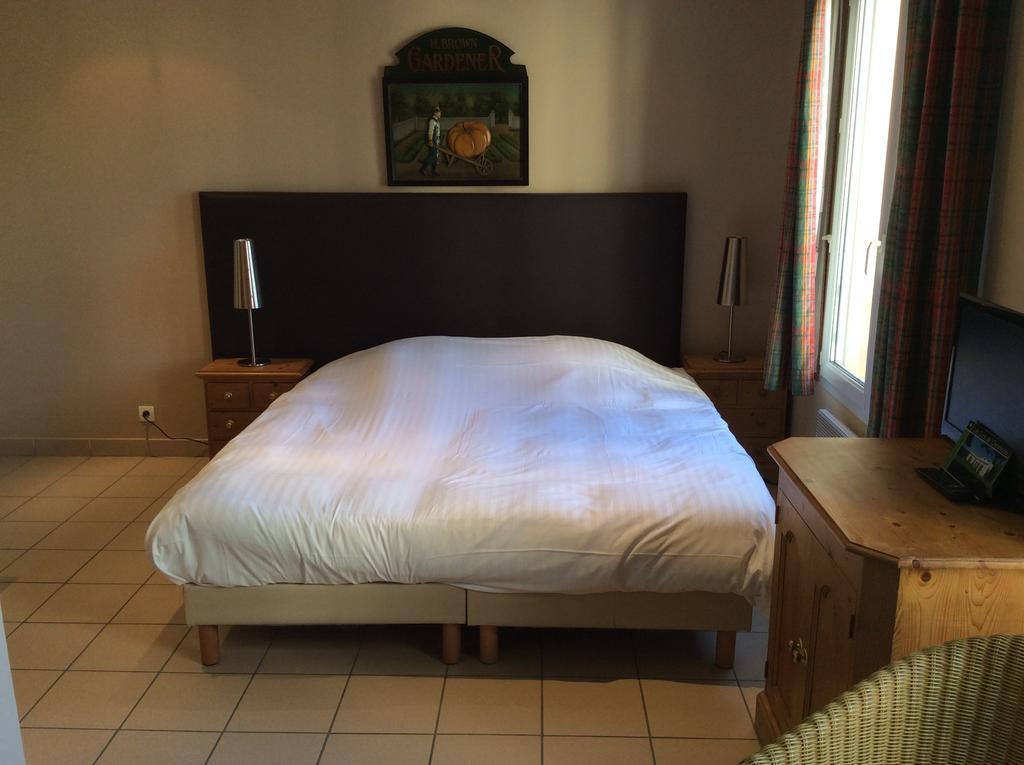 Residence Hotel Les Ducs De Chevreuse Avec Hebergement, Repas & Pdj, Seminaire, Bureau & Parking Pokój zdjęcie